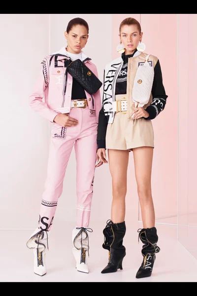 Look 10